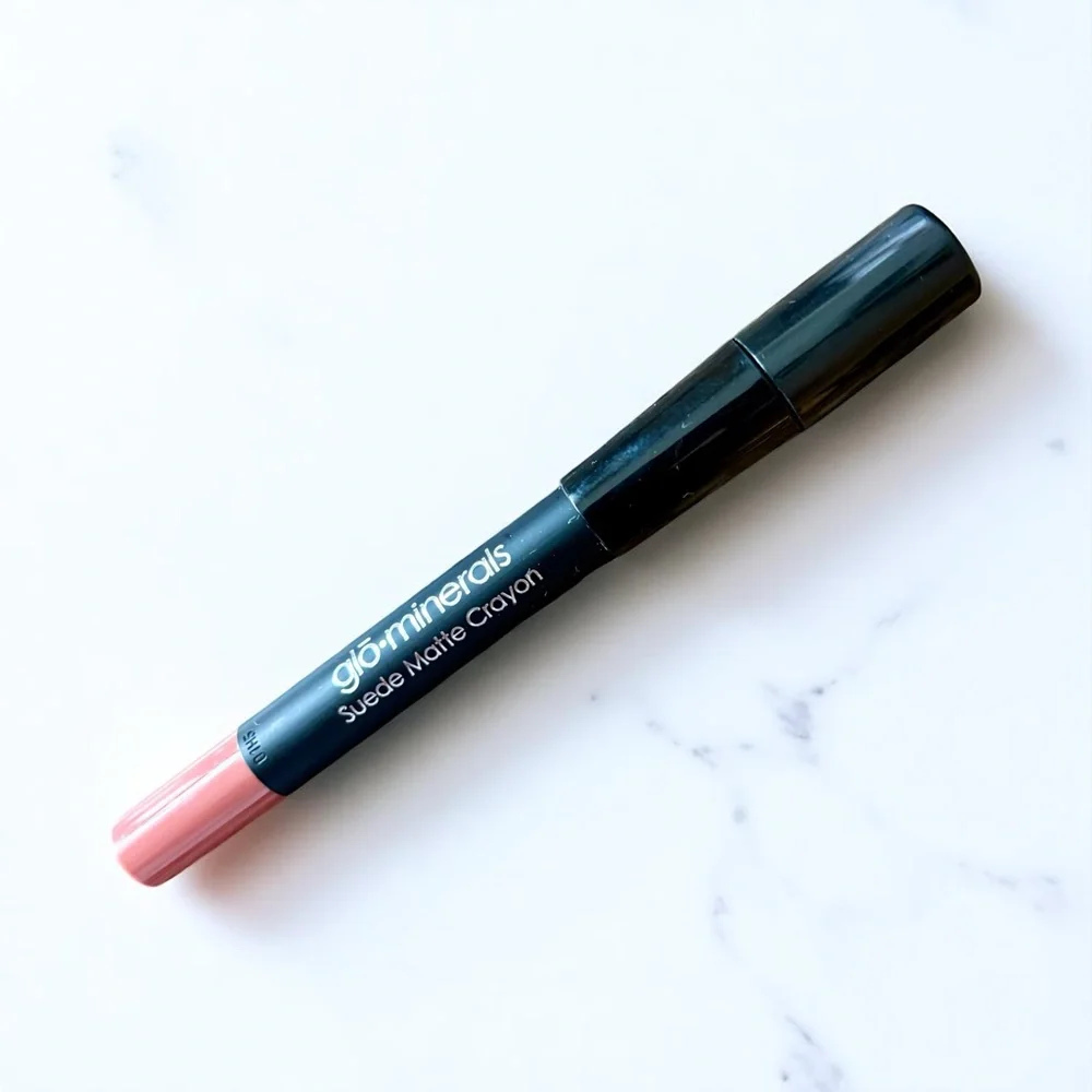 💎 Glow Skin Beauty GlowMinerals Suede Matte Lip Crayon Monogram Full-Size